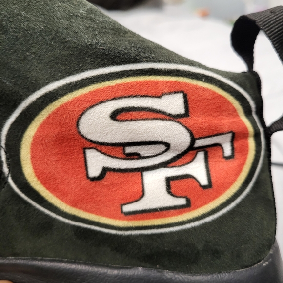 San Fransisco 49ers Red and Green High-Top Sneakers - Picture 15 of 16
